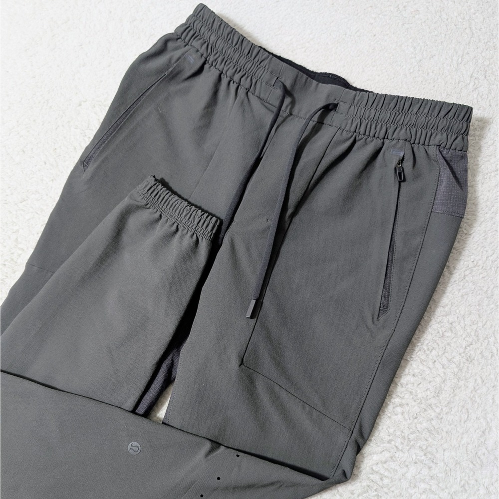Lululemon Pants Mens XS License to Train Joggers 27x29 Performance Stretch Gray